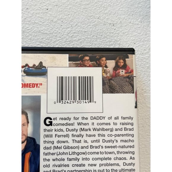 Daddy's Home 2 2017 DVD Comedy Movie Will Ferrell Mark Wahlberg Pre-Owned - Picture 3 of 4